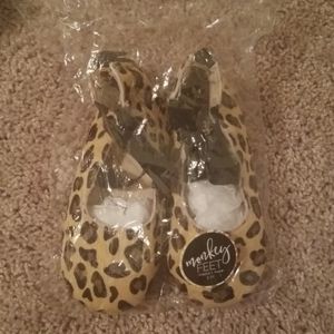 Monkey Feet size 2-3y